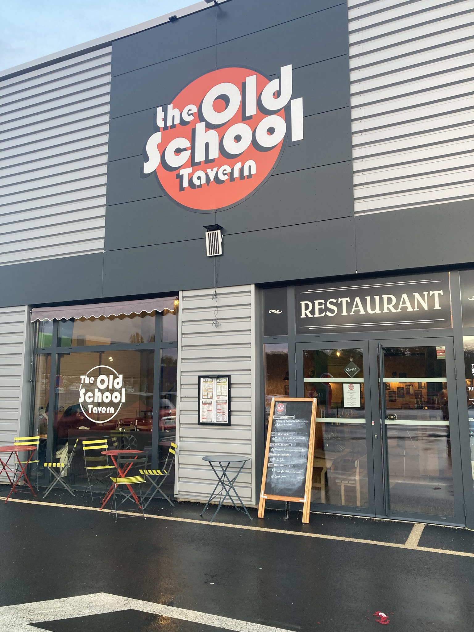 APERO BIKERS point rencontre FBF au OLD SCHOOL TAVERN